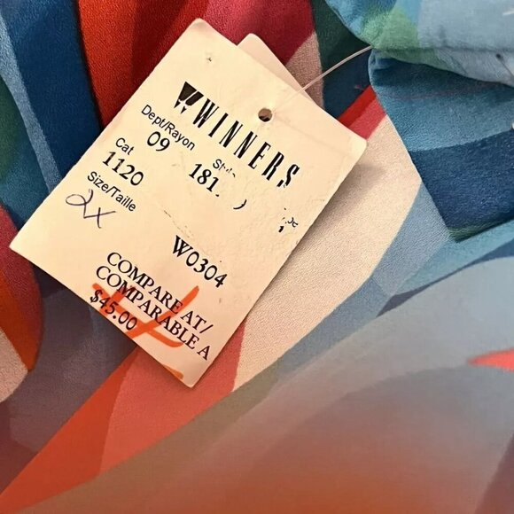 Only Nine. Size 2X. Abstract Poly Pullover. USA. New with Tag. $45. B112 - Picture 6 of 6